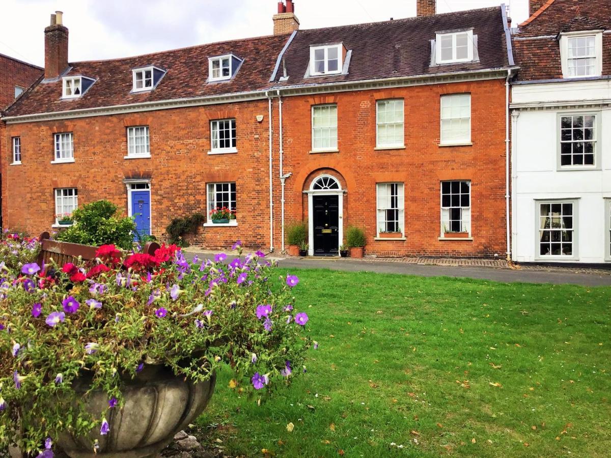 St Mary'S Bed & Breakfast Bury St. Edmunds Exterior photo